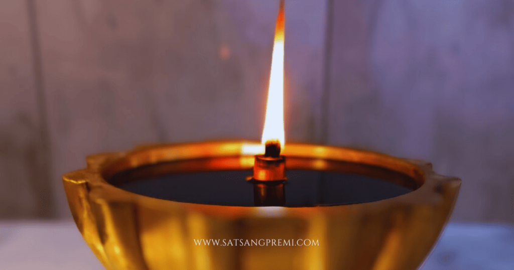 photo here of the main temple during morning Aarti